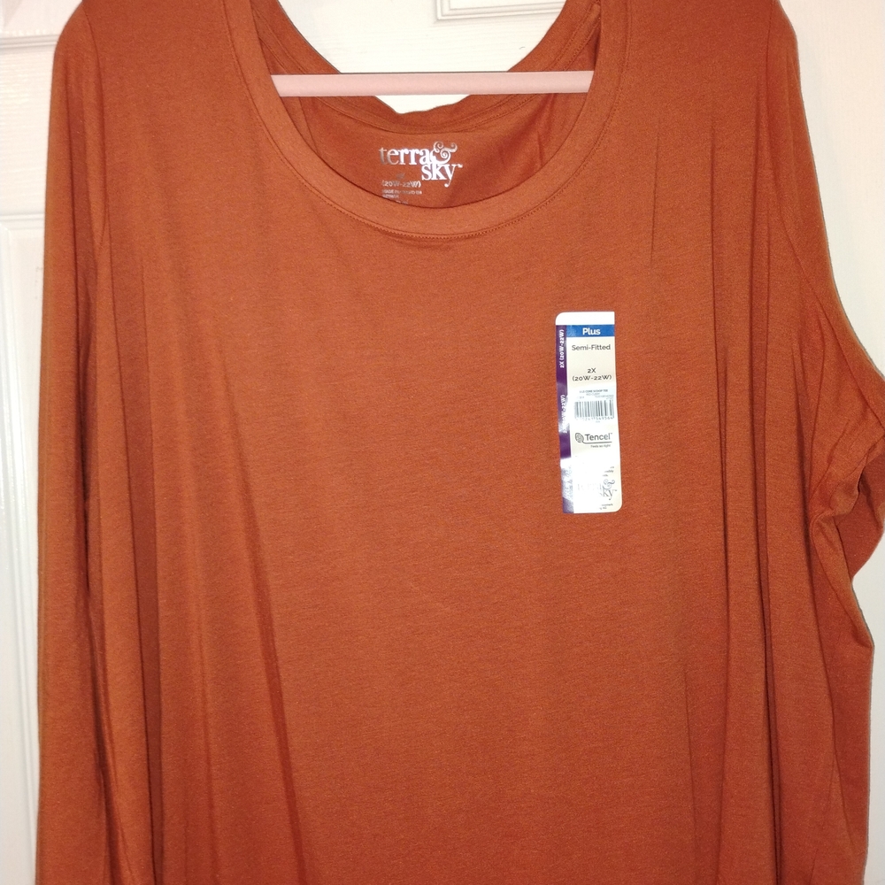 NWT Terra & Sky Women's Rust Top 2X PTP 30"